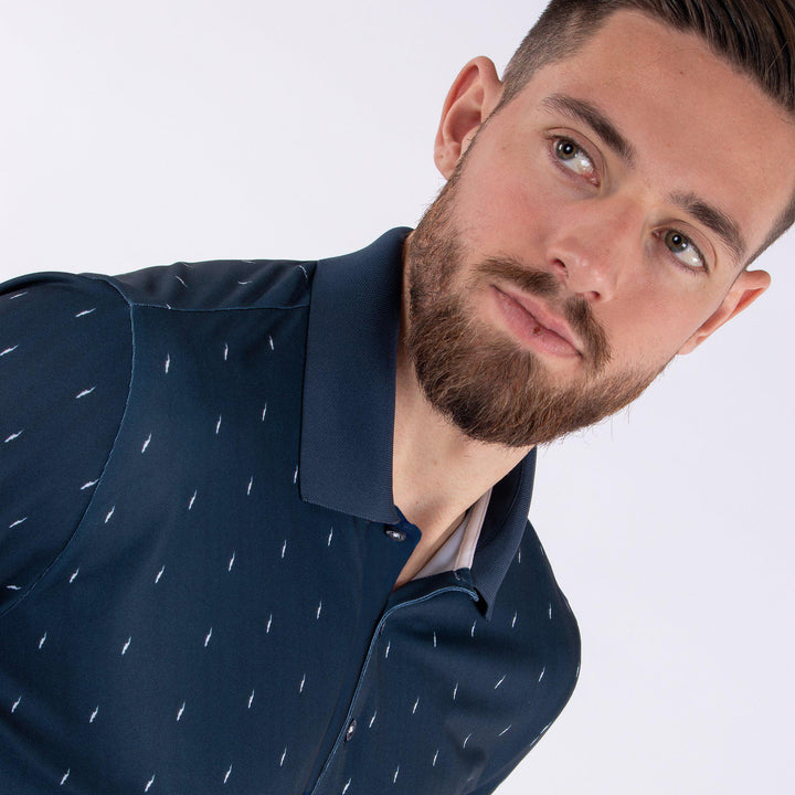 Mayson is a Breathable short sleeve shirt for Men in the color Navy(2)