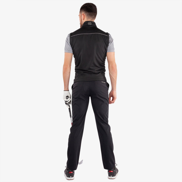Davon is a Insulating golf vest for Men in the color Black/Sharkskin(6)