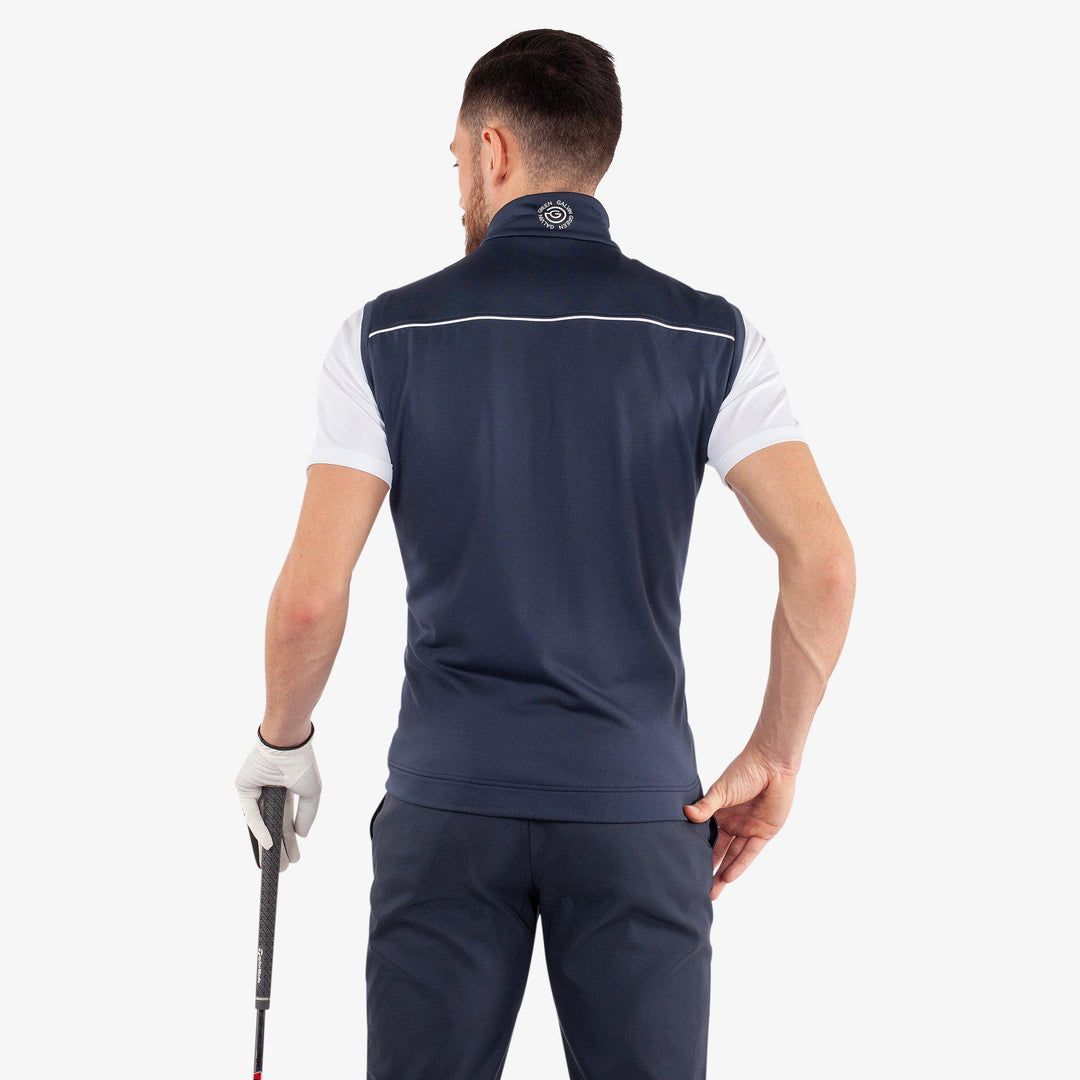 Davon is a Insulating golf vest for Men in the color Navy/White(4)