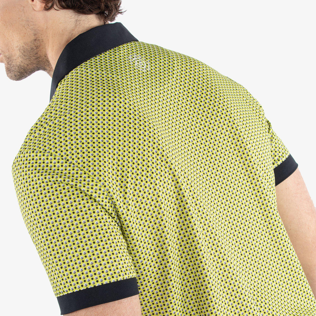 Mate is a Breathable short sleeve golf shirt for Men in the color Sunny Lime/Black(5)