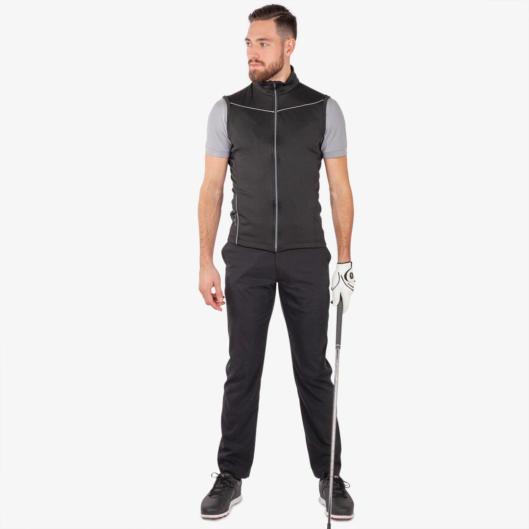 Davon is a Insulating golf vest for Men in the color Black/Sharkskin(2)