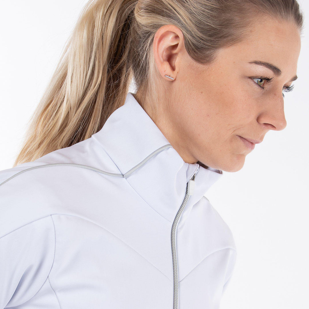 Leslie is a Windproof and water repellent jacket for Women in the color White(2)