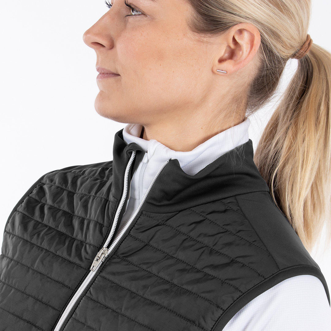 Lisa is a Windproof and water repellent golf vest for Women in the color Black(2)