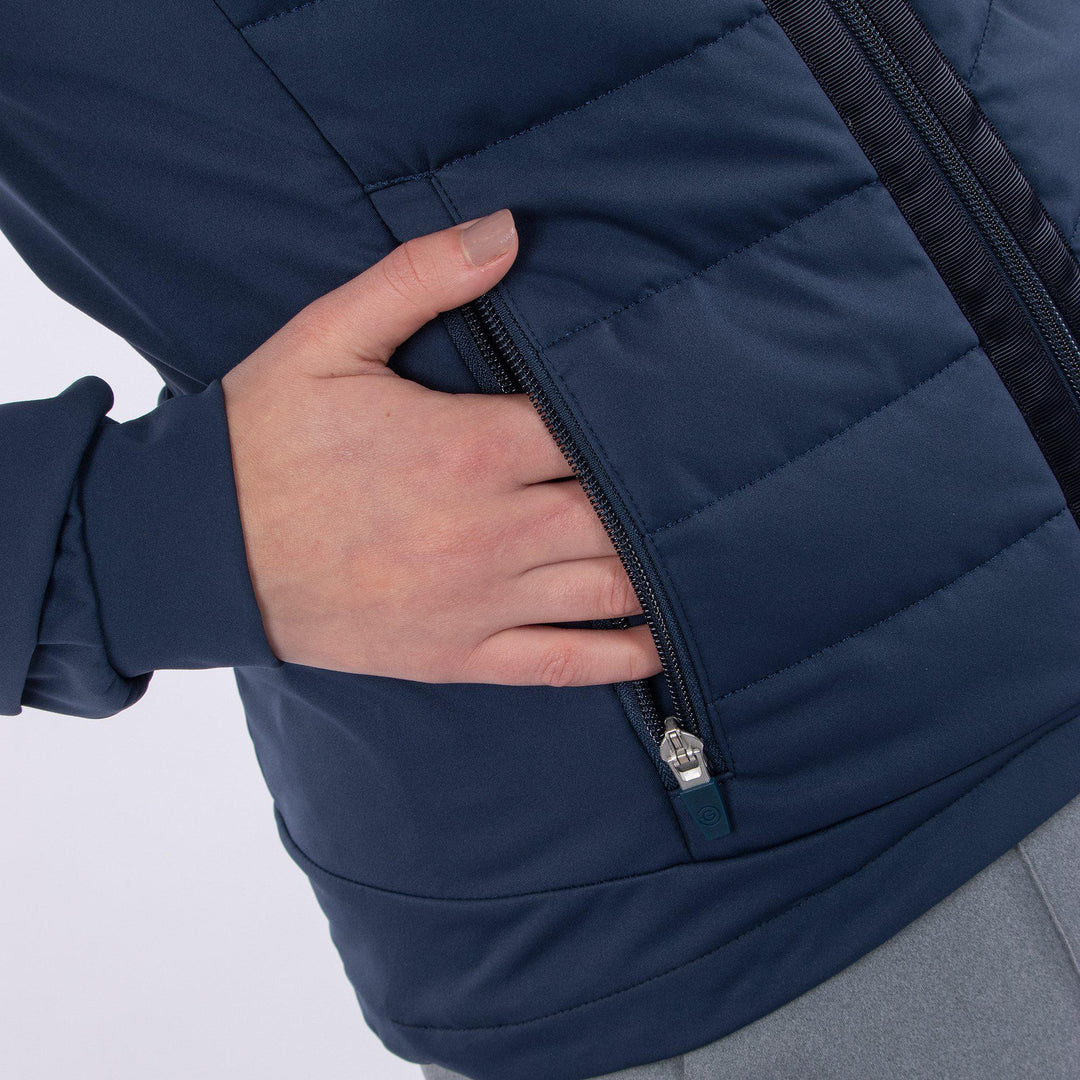 Lorelle is a Windproof and water repellent jacket for Women in the color Navy(4)