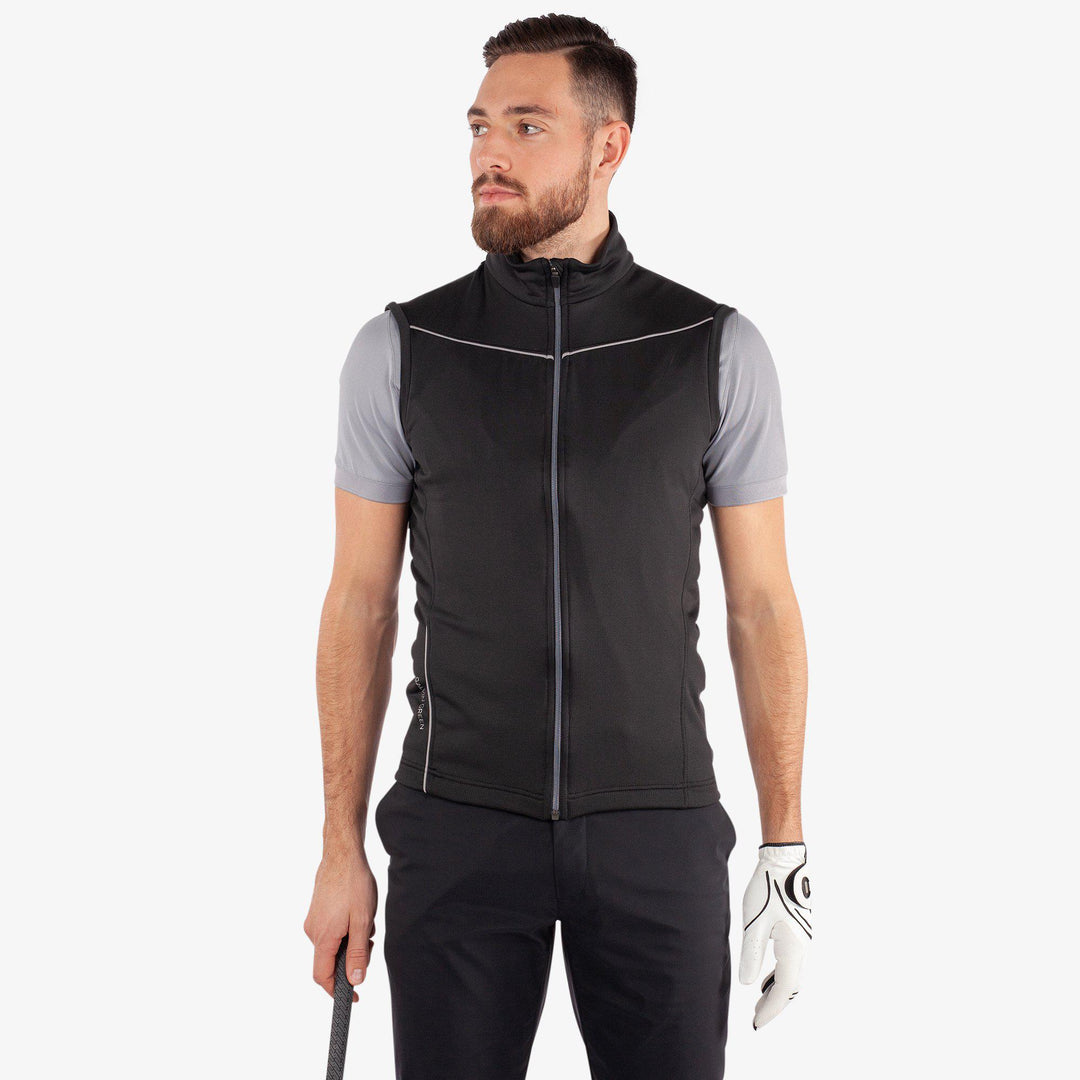 Davon is a Insulating golf vest for Men in the color Black/Sharkskin(1)