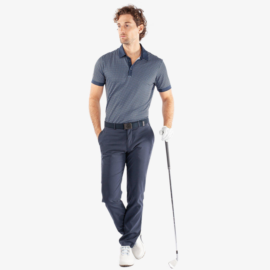 Mate is a Breathable short sleeve golf shirt for Men in the color Cool Grey/Navy(2)