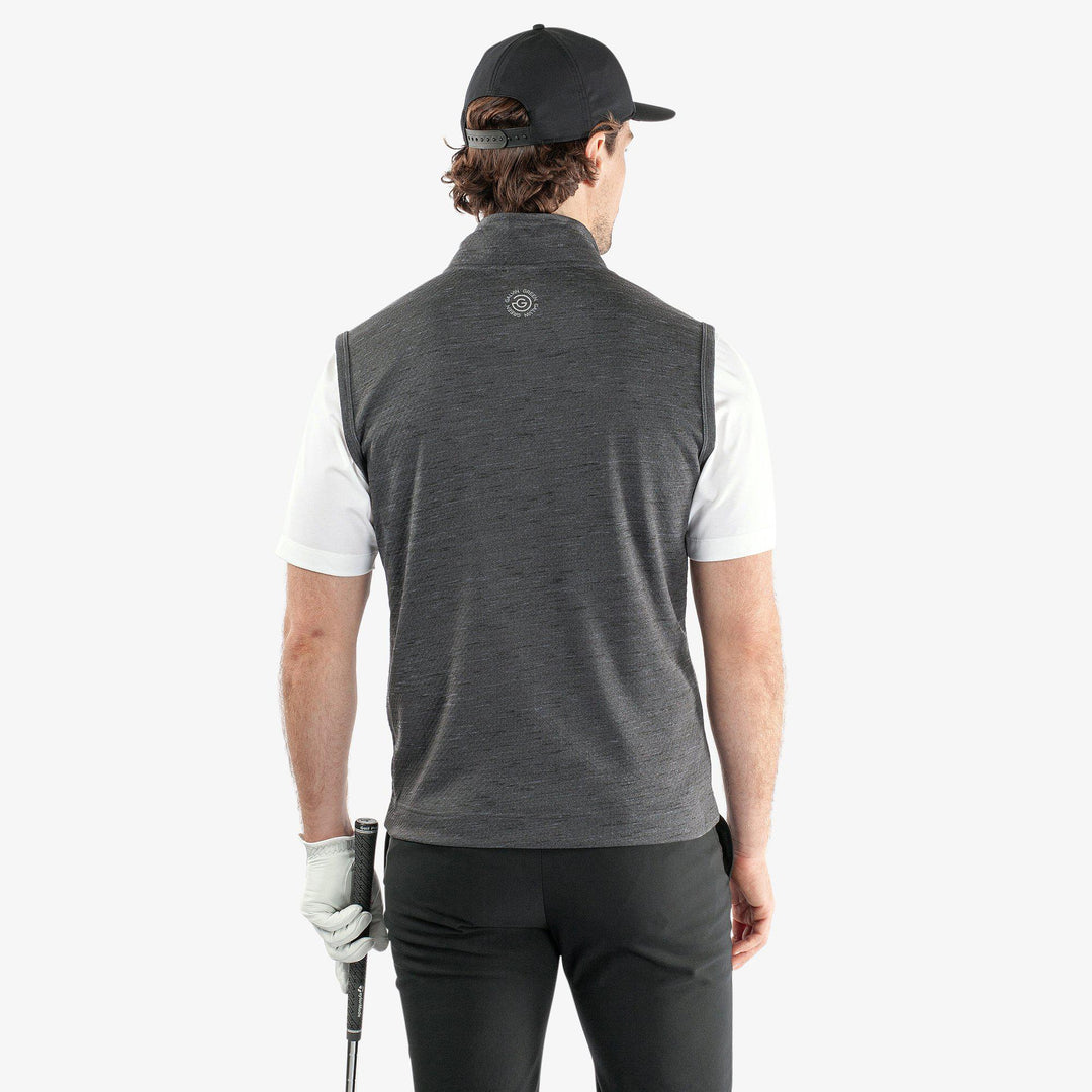 Del is a Insulating golf vest for Men in the color Black Melange(4)