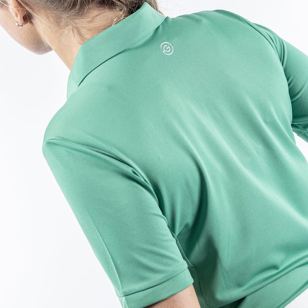 Melody is a Breathable short sleeve shirt for Women in the color Golf Green(7)