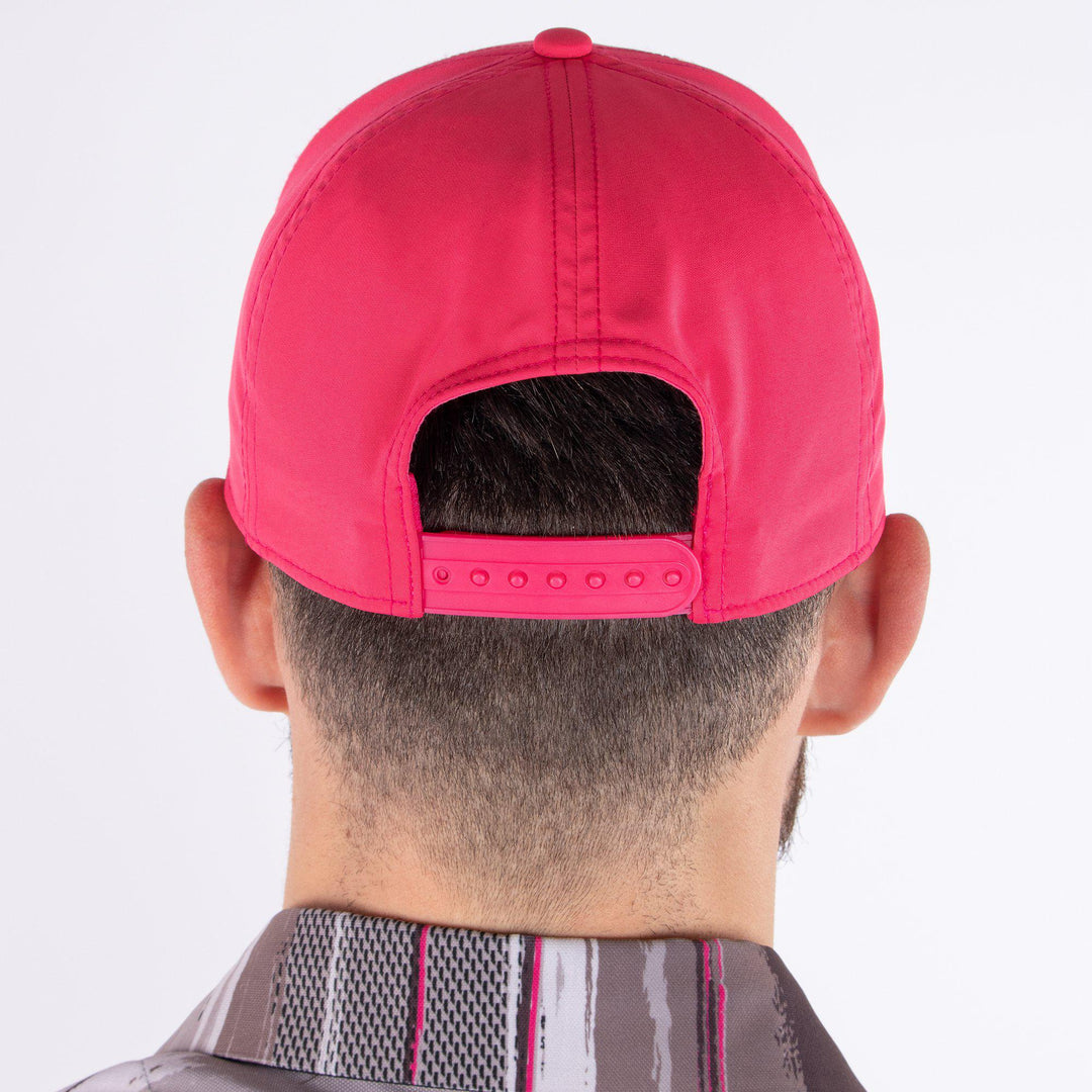 Spike is a Golf cap in the color Fantastic Pink(4)