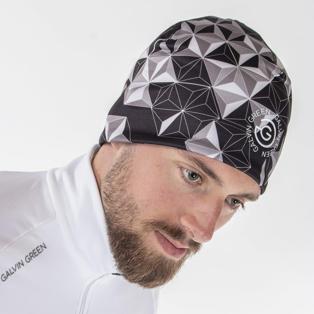 Dikran is a Insulating golf hat in the color Black(1)
