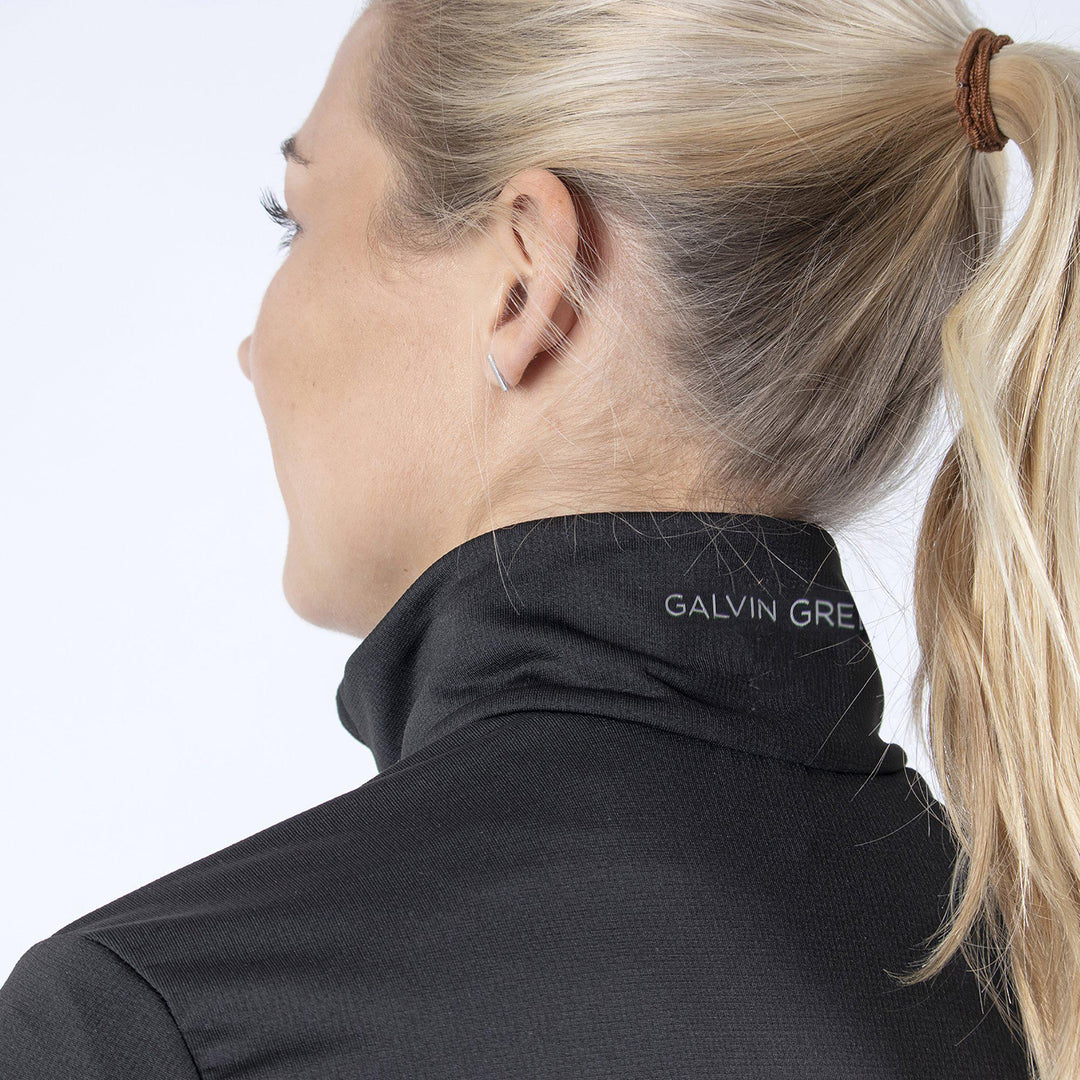 Daisy is a Insulating mid layer for Women in the color Black(3)