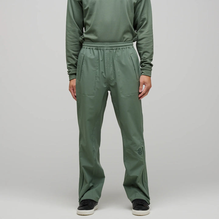 Adrian is a Waterproof golf pants for Men in the color Duck Green(1)