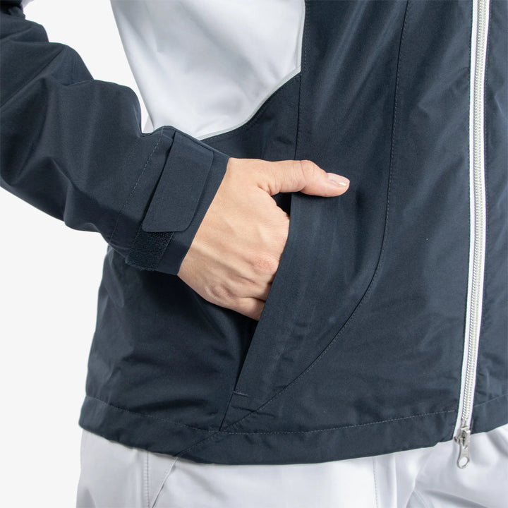Aida is a Waterproof golf jacket for Women in the color Navy/White/Cool Grey(5)