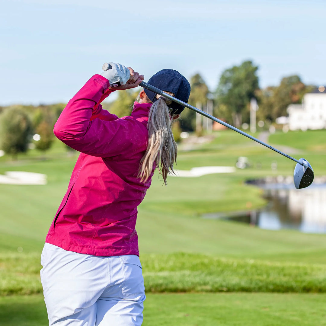 Alice is a Waterproof jacket for Women in the color Amazing Pink(7)