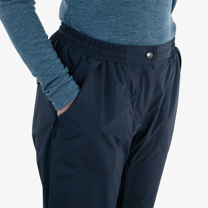 April is a Waterproof golf pants for Women in the color Navy(3)