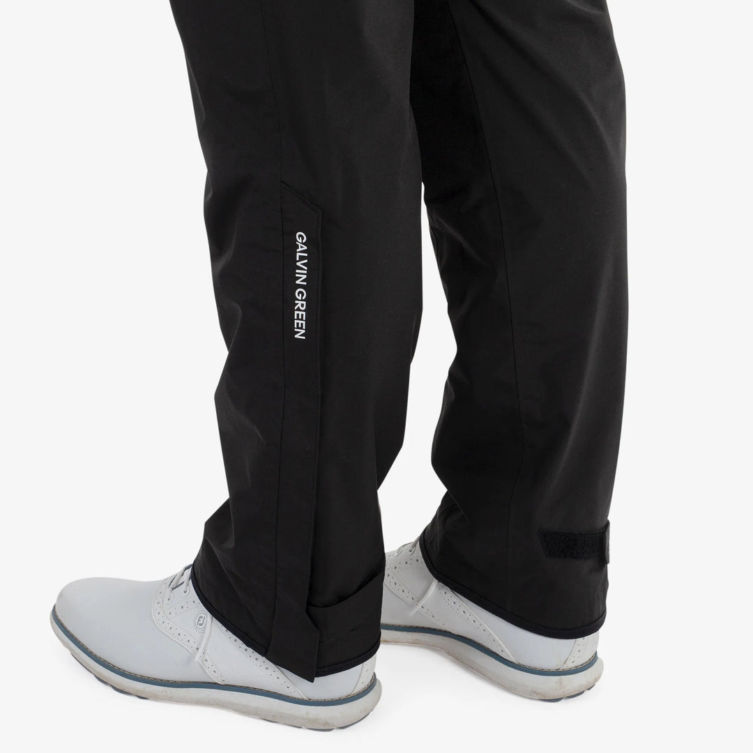 April is a Waterproof golf pants for Women in the color Black(5)