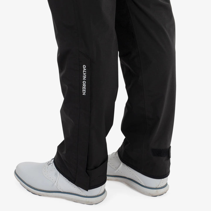 April is a Waterproof golf pants for Women in the color Black(5)