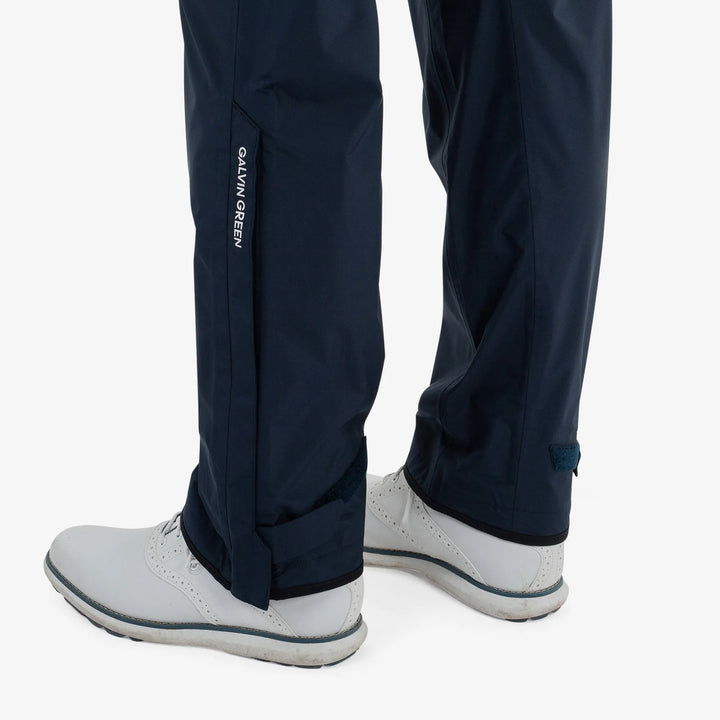 April is a Waterproof golf pants for Women in the color Navy(4)
