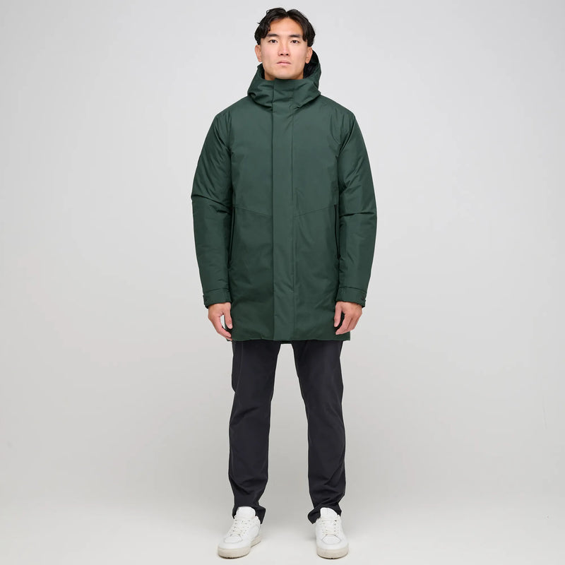 Austin is a Windproof and water repellent insulating golf parka for Men in the color Jungle Green(2)
