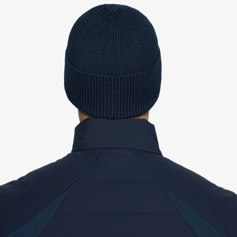 Dana is a Insulating golf hat in the color Navy(4)
