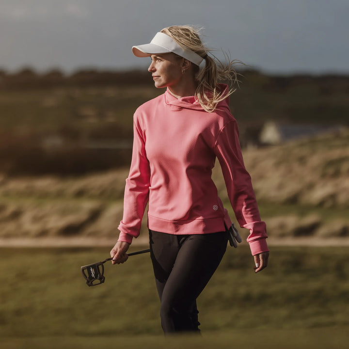 Denise is a Insulating golf sweatshirt for Women in the color Camelia Rose(8)