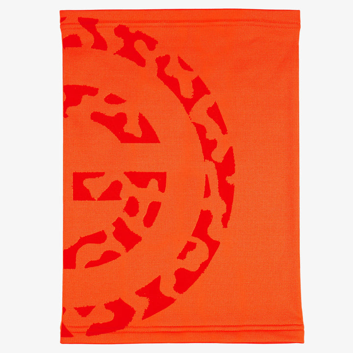 Derek is a Insulatin neck warmer in the color Orange(0)