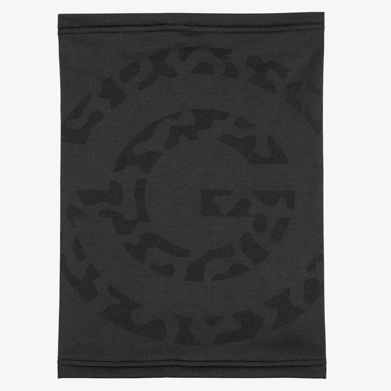 Derek is a Insulatin neck warmer in the color Black(4)