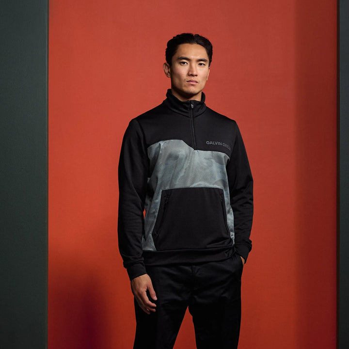 Diaz is a Insulating mid layer for Men in the color Duck Green/Black(7)