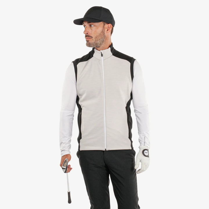 Dolph is a Insulating golf vest for Men in the color Cool Grey/Black(1)