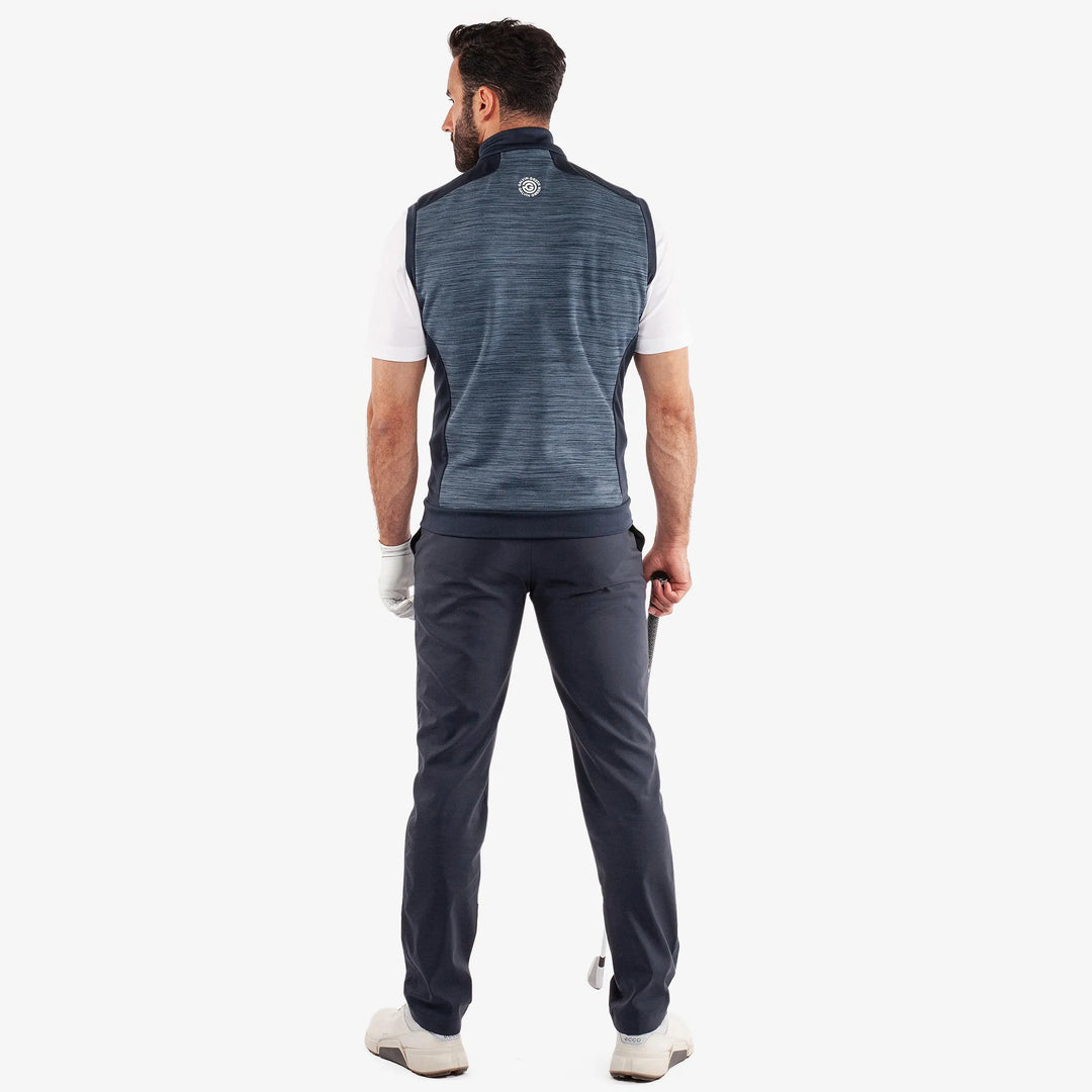 Dolph is a Insulating golf vest for Men in the color Moonlight Blue/Navy(6)