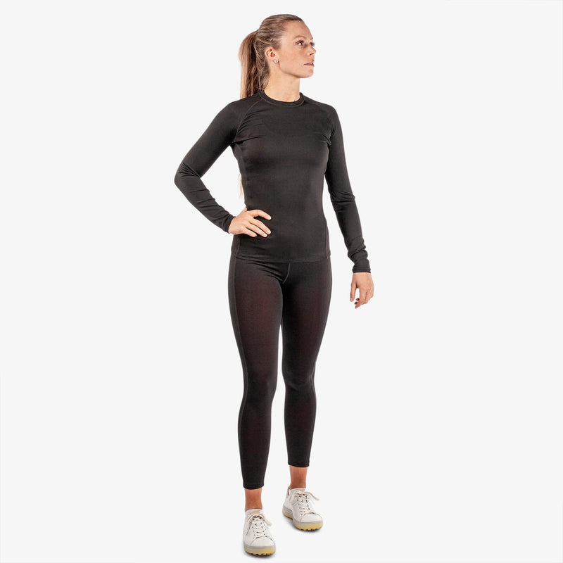 Elaine is a Thermal base layer golf top for Women in the color Black/Red(2)