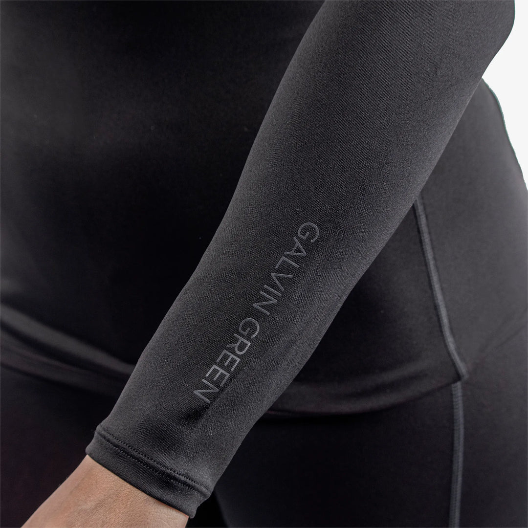 Elaine is a Thermal base layer golf top for Women in the color Black/Red(6)