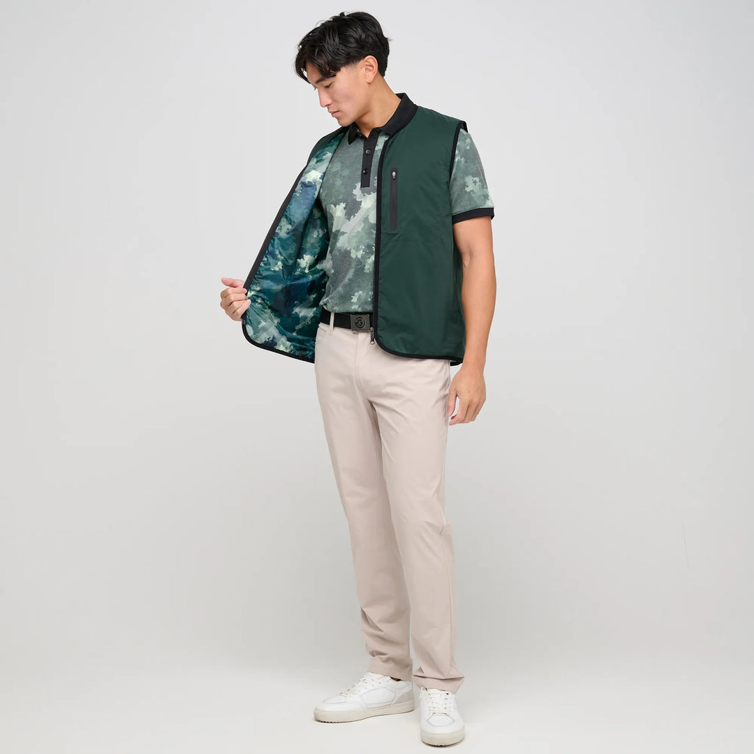 Lamar  is a Windproof and water repellent golf vest for Men in the color Jungle Green(6)