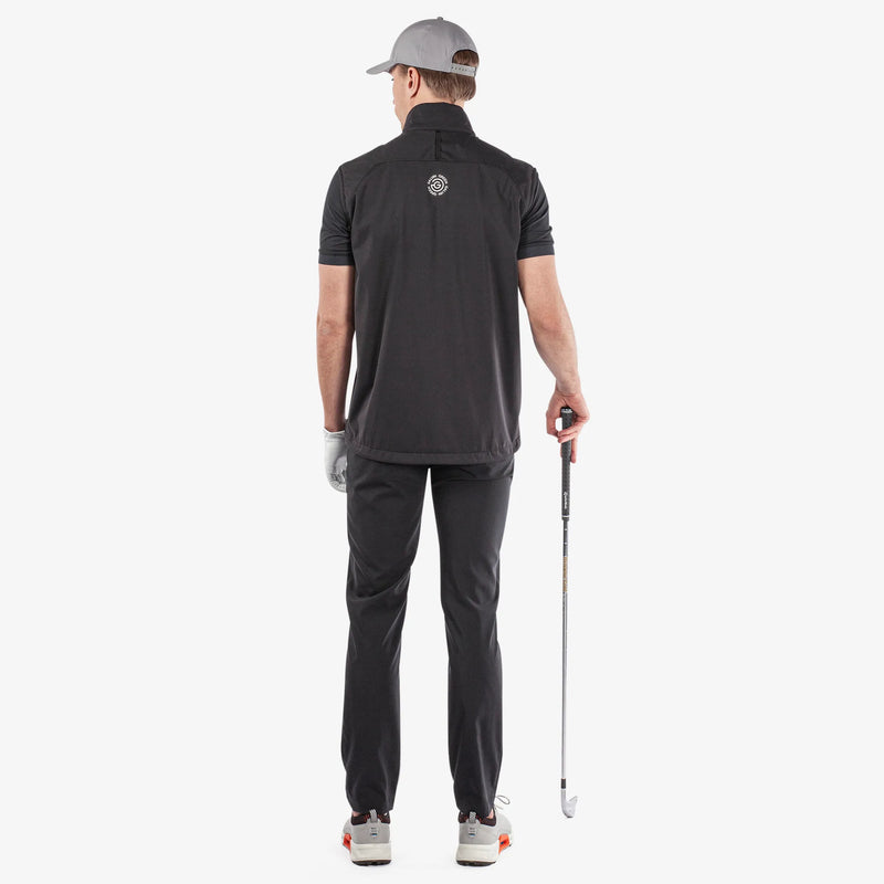 Lathan is a Windproof and water repellent golf vest for Men in the color Forged Iron/Black (7)