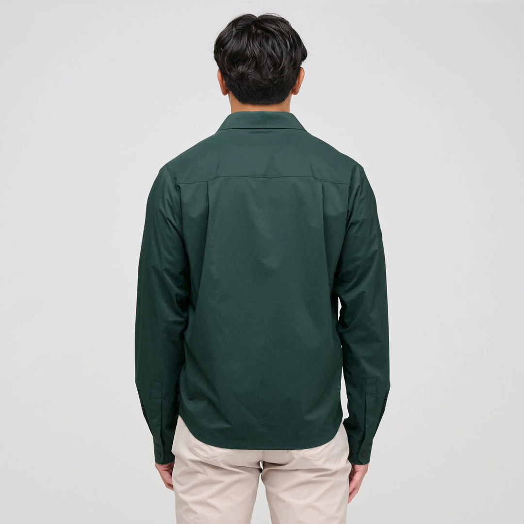 Legend is a Windproof and water repellent golf shirt for Men in the color Jungle Green(5)
