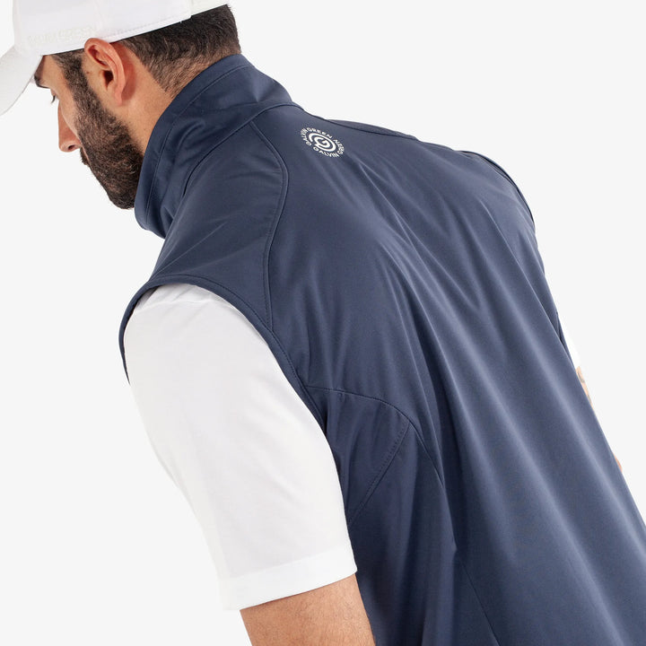Leo is a Windproof and water repellent golf vest for Men in the color Navy(6)