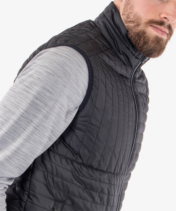 Leroy is a Windproof and water repellent golf vest for Men in the color Black(4)