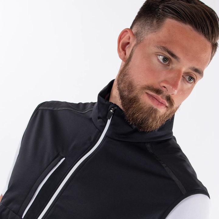 Lion is a Windproof and water repellent golf vest for Men in the color Black(6)