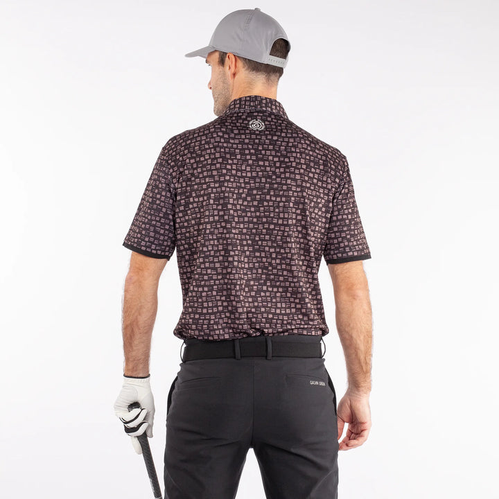 Mack is a Breathable short sleeve shirt for Men in the color Black(3)