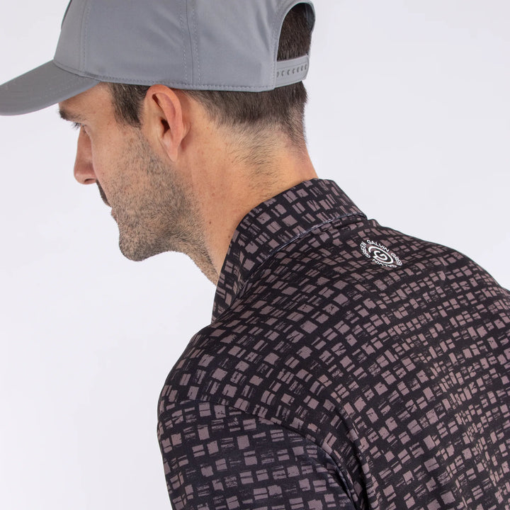 Mack is a Breathable short sleeve shirt for Men in the color Black(5)