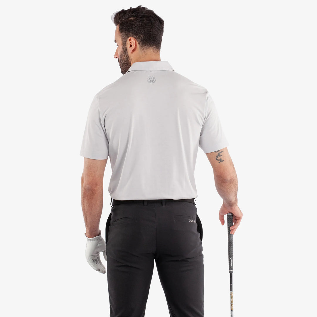 Marcelo is a Breathable short sleeve golf shirt for Men in the color Cool Grey(4)