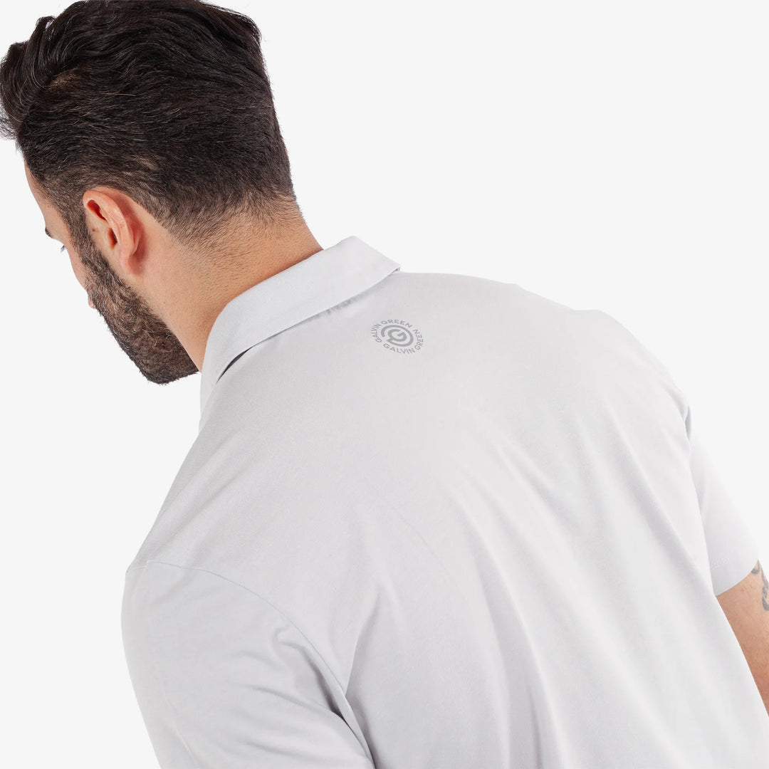 Marcelo is a Breathable short sleeve golf shirt for Men in the color Cool Grey(5)
