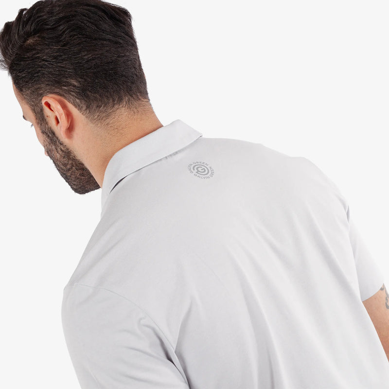 Marcelo is a Breathable short sleeve golf shirt for Men in the color Cool Grey(5)