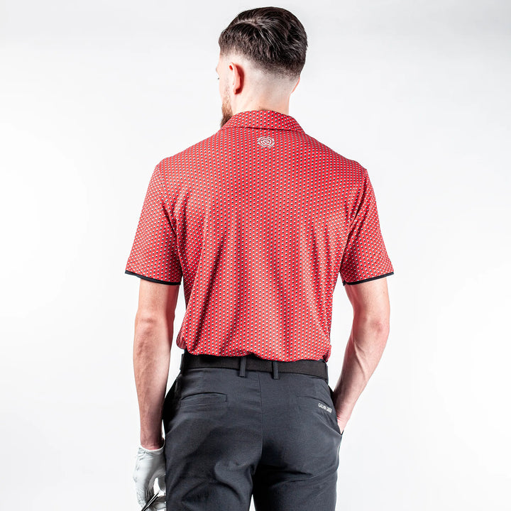 Mark is a Breathable short sleeve shirt for Men in the color Imaginary Red(5)