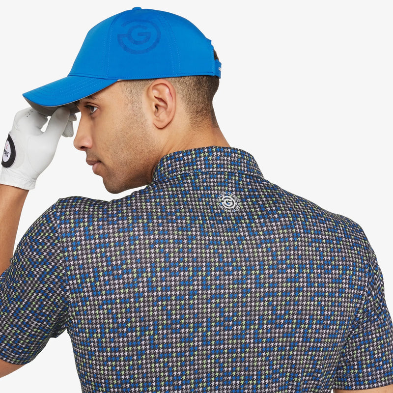 Marlo is a Breathable short sleeve golf shirt for Men in the color Black/Royal Blue(5)