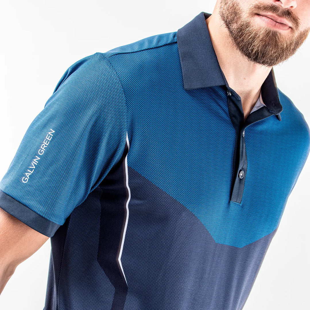 Mateus is a Breathable short sleeve shirt for Men in the color Navy(4)