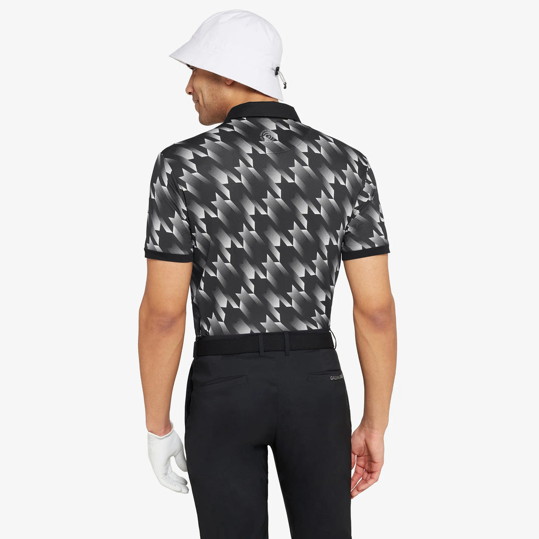 Miles is a Breathable short sleeve golf shirt for Men in the color Black/White(4)
