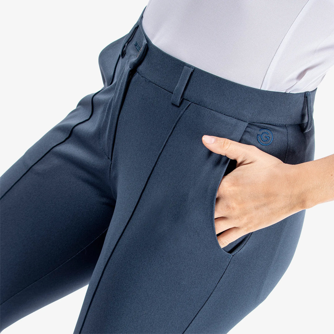 Nora is a Breathable golf pants for Women in the color Navy melange(3)