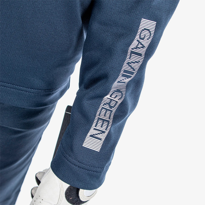 Raz is a Insulating golf mid layer for Juniors in the color Navy(4)
