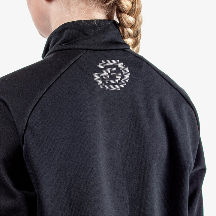 Raz is a Insulating golf mid layer for Juniors in the color Black(5)